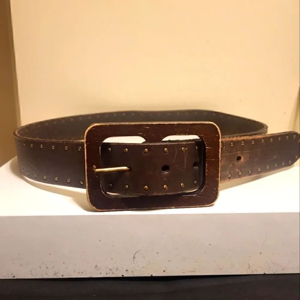 Talbots Brown Leather Belt w/Studs Distressed Wooden Buckle Sz.Small 34" Ret $89
